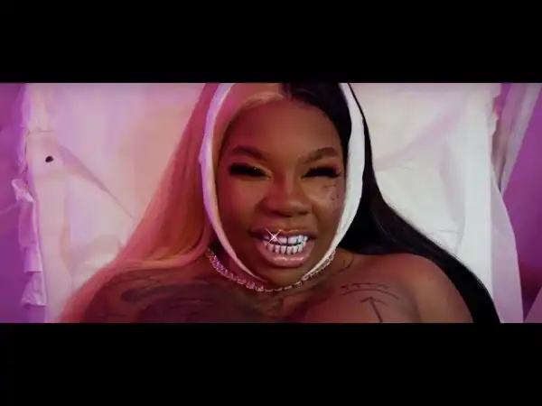 Sukihana Feat. Saucy Santana - Food Stamp Hoe (Video)