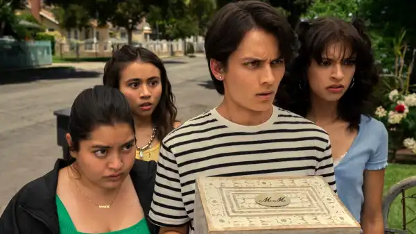 Freeridge Photos Preview Netflix’s On My Block Spin-off
