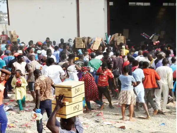 Fintiri declares 24-hour curfew as Adamawa residents loot warehouses