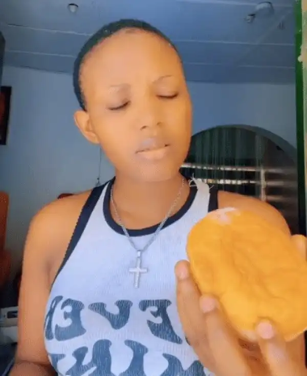 Lady Shocked After Finding Ponmo Inside Doughnut