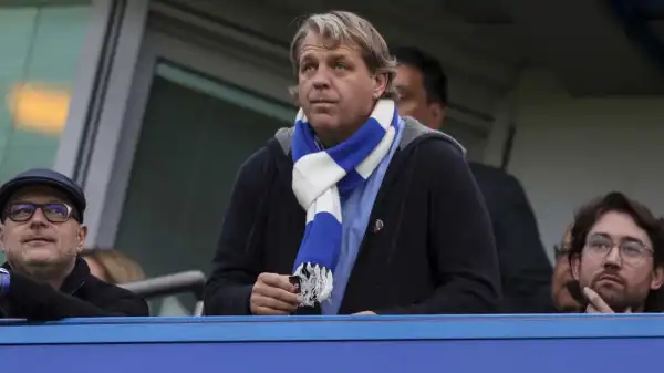 Club director leaves door open to Chelsea transfer in January