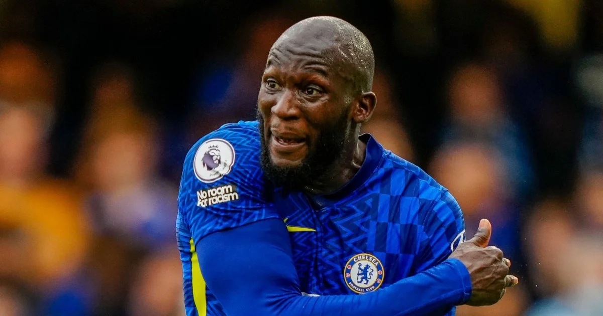 Transfer: Napoli agrees permanent deal for Lukaku