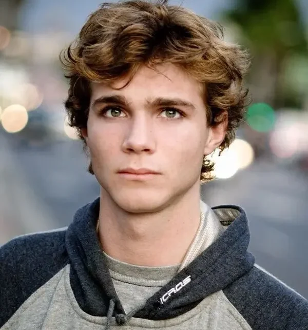 Net Worth Of Alex Black