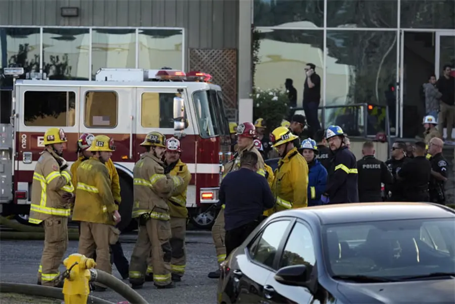 MetroTwo dead, 18 injured in California small plane crash