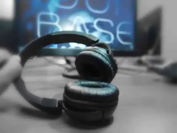 Pro-Tee & Nino Pequena – Rules (Gqom Re-bass)