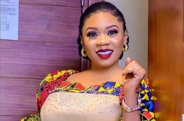 Actress Wunmi Toriola Runs Into Serious Problem While Trying To Help A Fan (Photo)