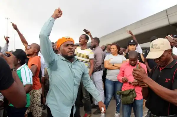Revolutionnow Group Holds Worldwide Protest October 1