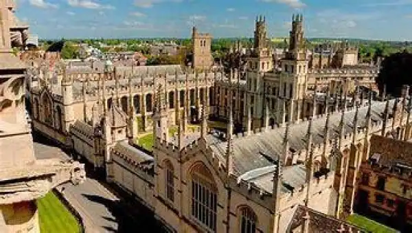 2025 Douglas College Entrance Scholarships, Canada