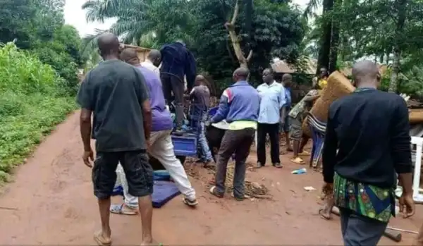 Woman Banished In Enugu Community For Allegedly Cheating On Husband