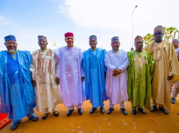 Niger Republic Gives 6 Nigerians National Honours