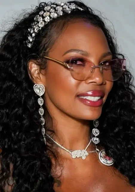 Biography & Career of Gigi Maguire