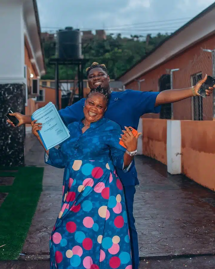 Flowerboy reportedly splashes N250 million on new house for his mother