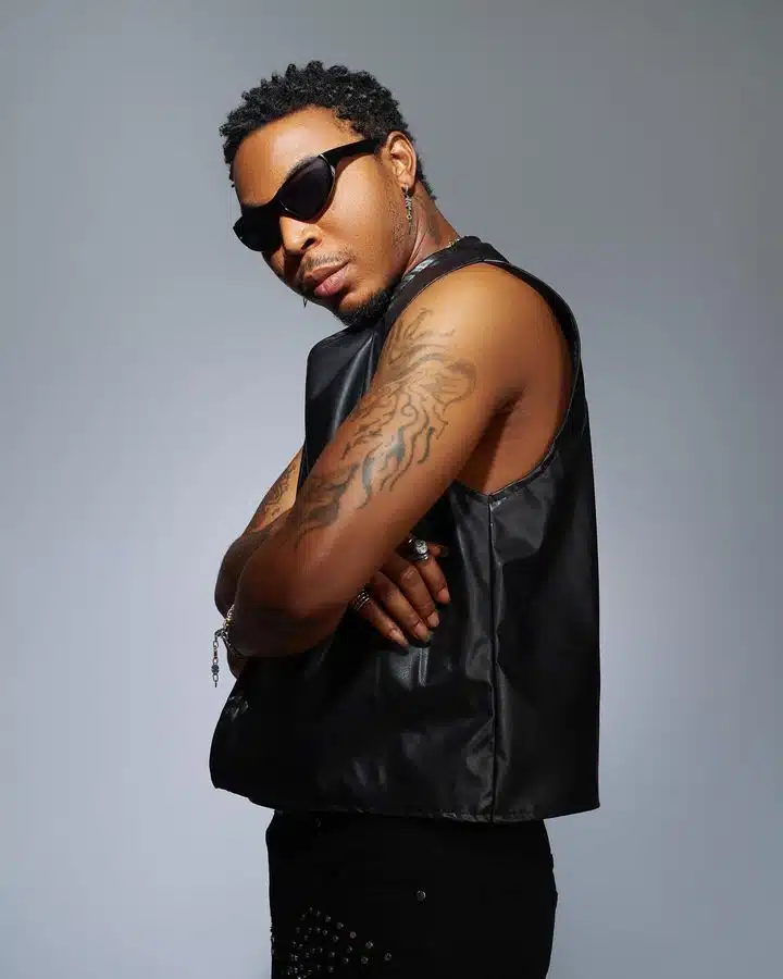 Congratulations pour in as Solidstar announces engagement to fiancée