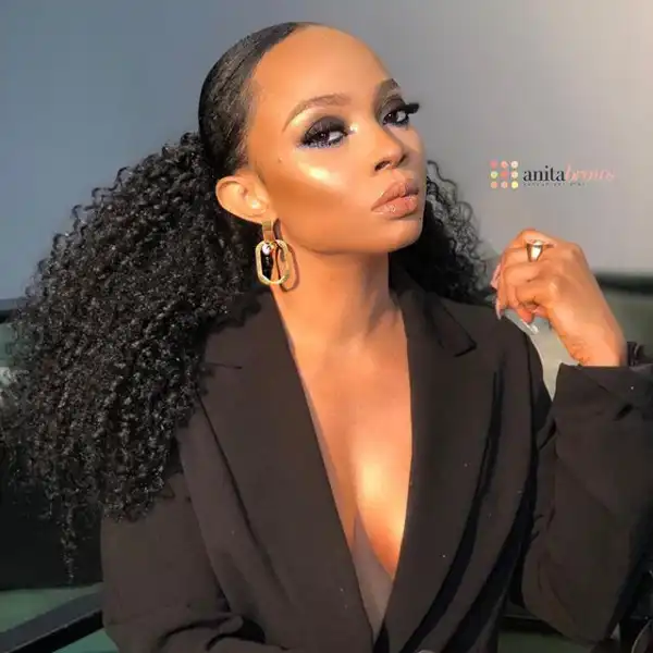 Toke Makinwa Tackles Buhari For Remaining Silent On Nigerians