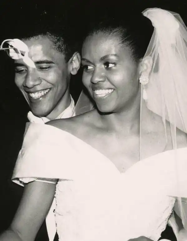 Barack And Michelle Obama Celebrate 30th Wedding Anniversary