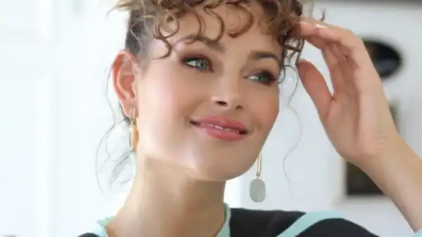 Biography & Career Of Rolene Strauss