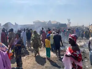 Traders lament as fire razes Masaka market in Nasarawa [PHOTOS]