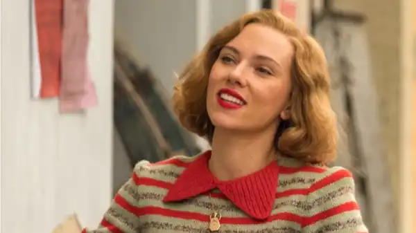 Scarlett Johansson ‘Blacked Out’ During the SNL Weekend Update That Mocked Her AI Controversy