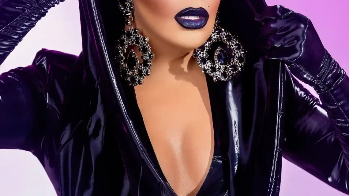 Career & Net Worth Of Roxxxy Andrews