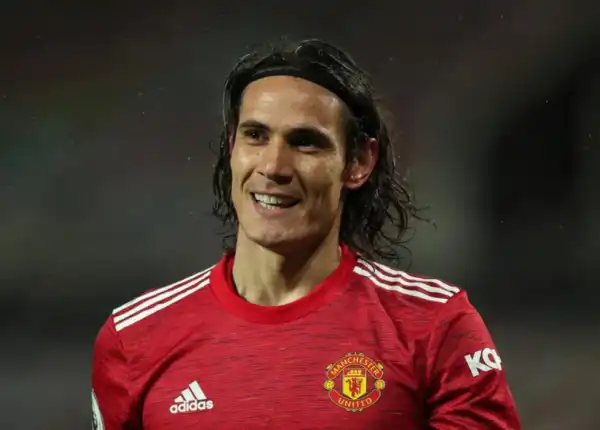 Cavani told to leave Man Utd in January because of Ronaldo