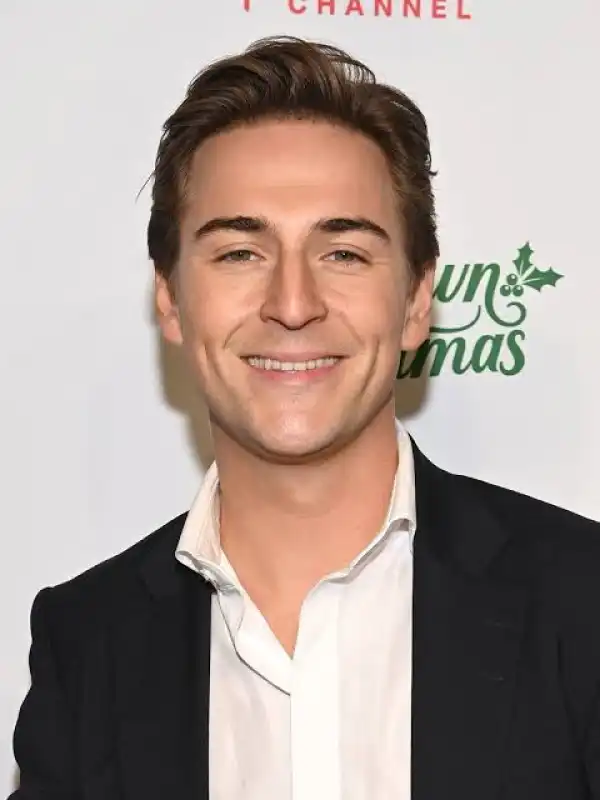 Biography & Net Worth Of Evan Roderick