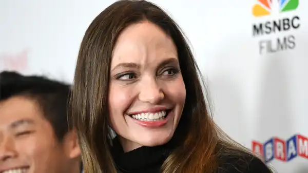 Without Blood: Angelina Jolie to Direct Salma Hayek & Demián Bichir in Drama Film