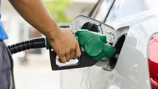 FG Reveals When It Will Stop Importing Fuel