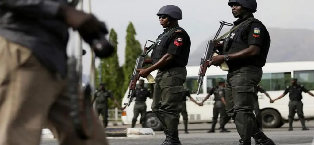 Jigawa police smash crime rings, recover stolen items across state