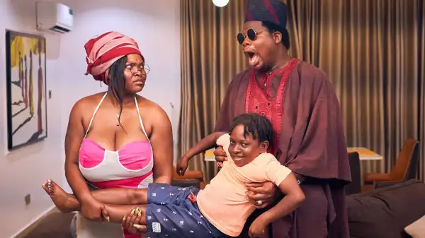 Mr Macaroni  – Mummy Wa Is Back With Vawulence (Comedy Video)