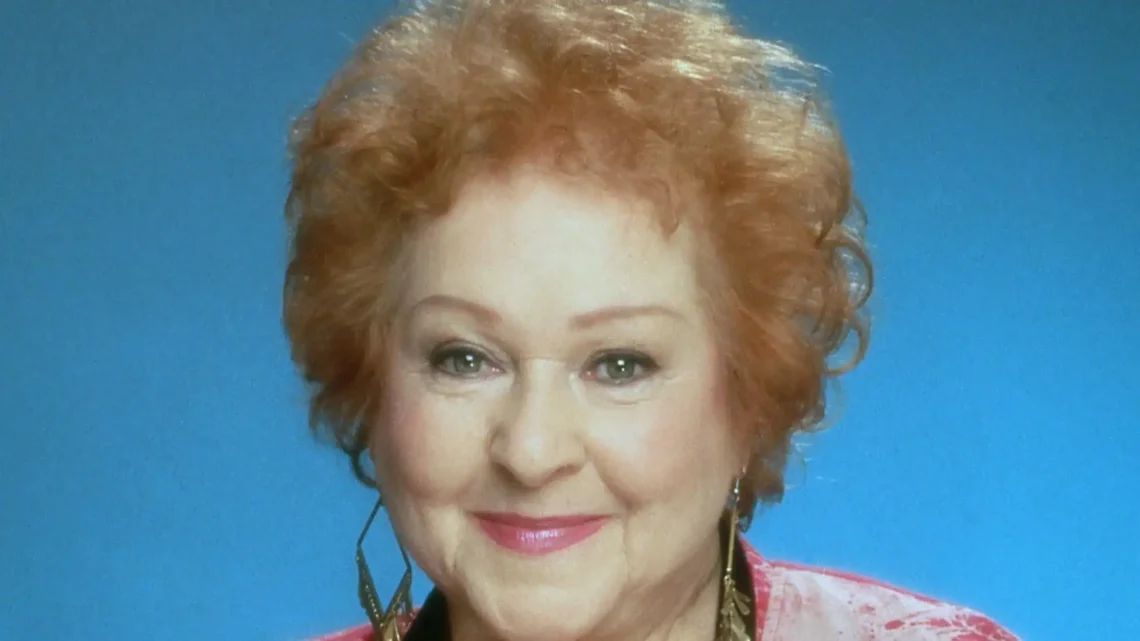 Biography & Career of Estelle Harris