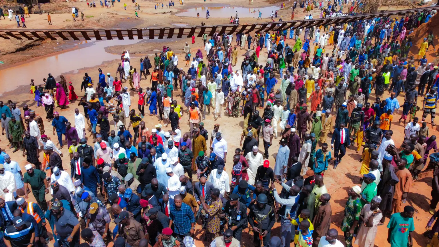 Aftermath of flood: Niger Govt awards 12-km road to connect Mokwa, Rabba communities
