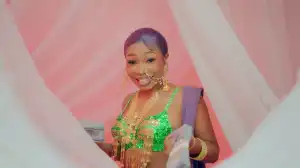 Guchi & Salima Chica - Gimme The Money (Video)