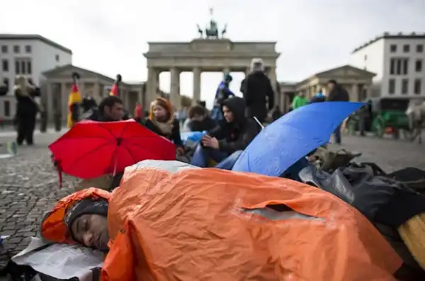 EU records 28% rise in asylum requests