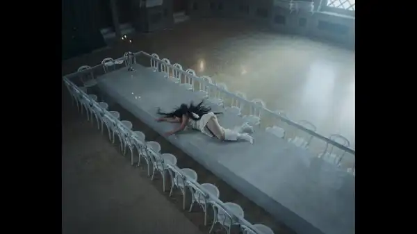 Charli xcx - Chains of Love (Video)