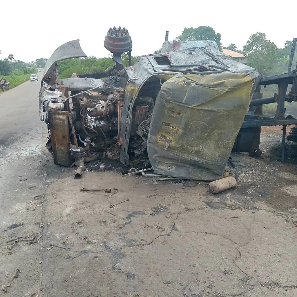 Two die as fuel tanker explodes along Ijebu-Ode-Ibadan Expressway