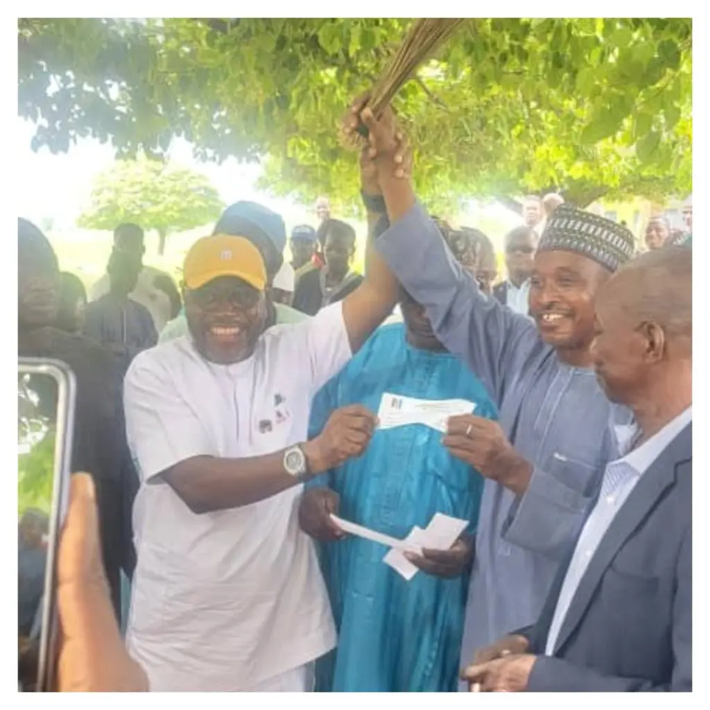 Over 200 PDP members defied insecurity joins APC in Munya LG in Niger