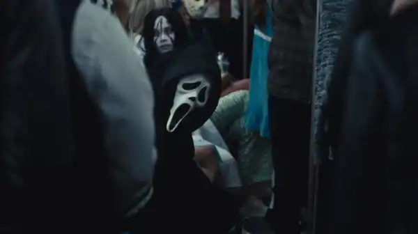 Scream VI Photo Offers New Look at Sequel’s New Ghostface