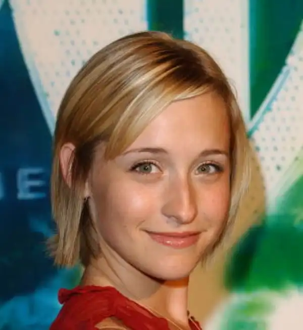 Age & Net Worth Of Allison Mack