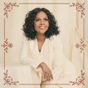 CeCe Winans – The First Noel