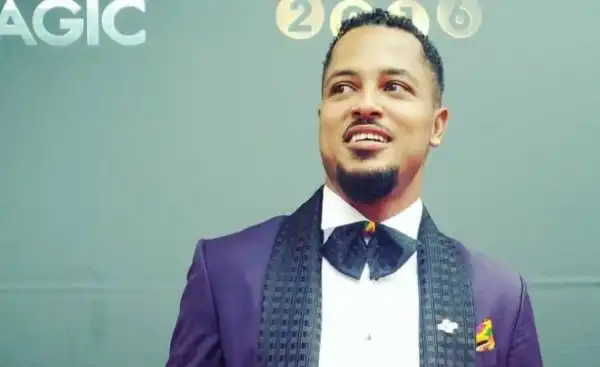 Biography & Net Worth Of Van Vicker