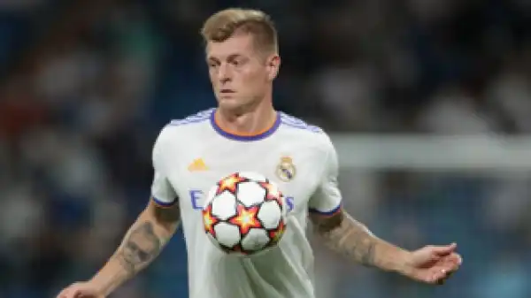 Real Madrid midfielder Toni Kroos to be offered new deal