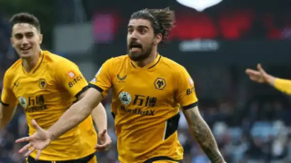 Wolves boss Lage demands 