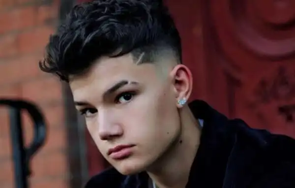 Biography & Career Of Ian Jeffery