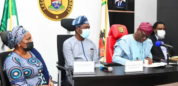 Sanwo-Olu, deputy submit asset declaration forms