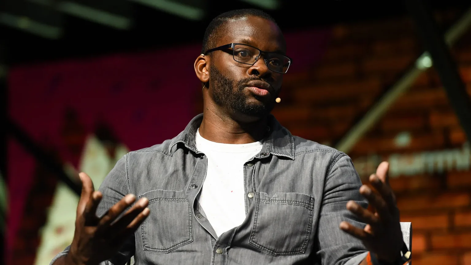 EPL: Saha predicts 2024/2025 title winners, teams to finish top four