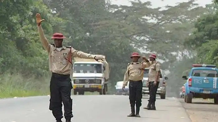 MUST READ!! Thunder Lightning Strikes Dead 3 FRSC Officials In Ogun State