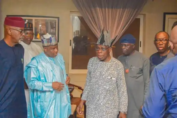 2023: Obasanjo hosts Okowa, Tambuwal, Lamido, other PDP leaders in Ogun