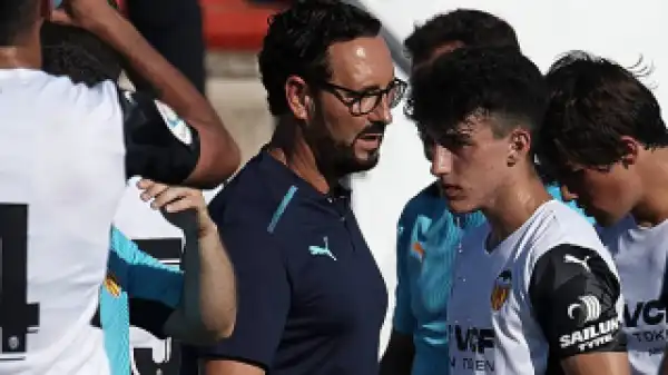 Valencia lining up move for Alaves striker Joselu
