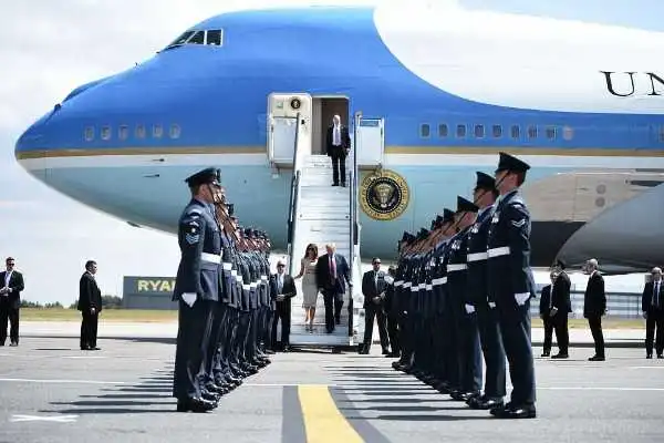 See Inside The Monster C5-Galaxy Aircraft That Carries The US President